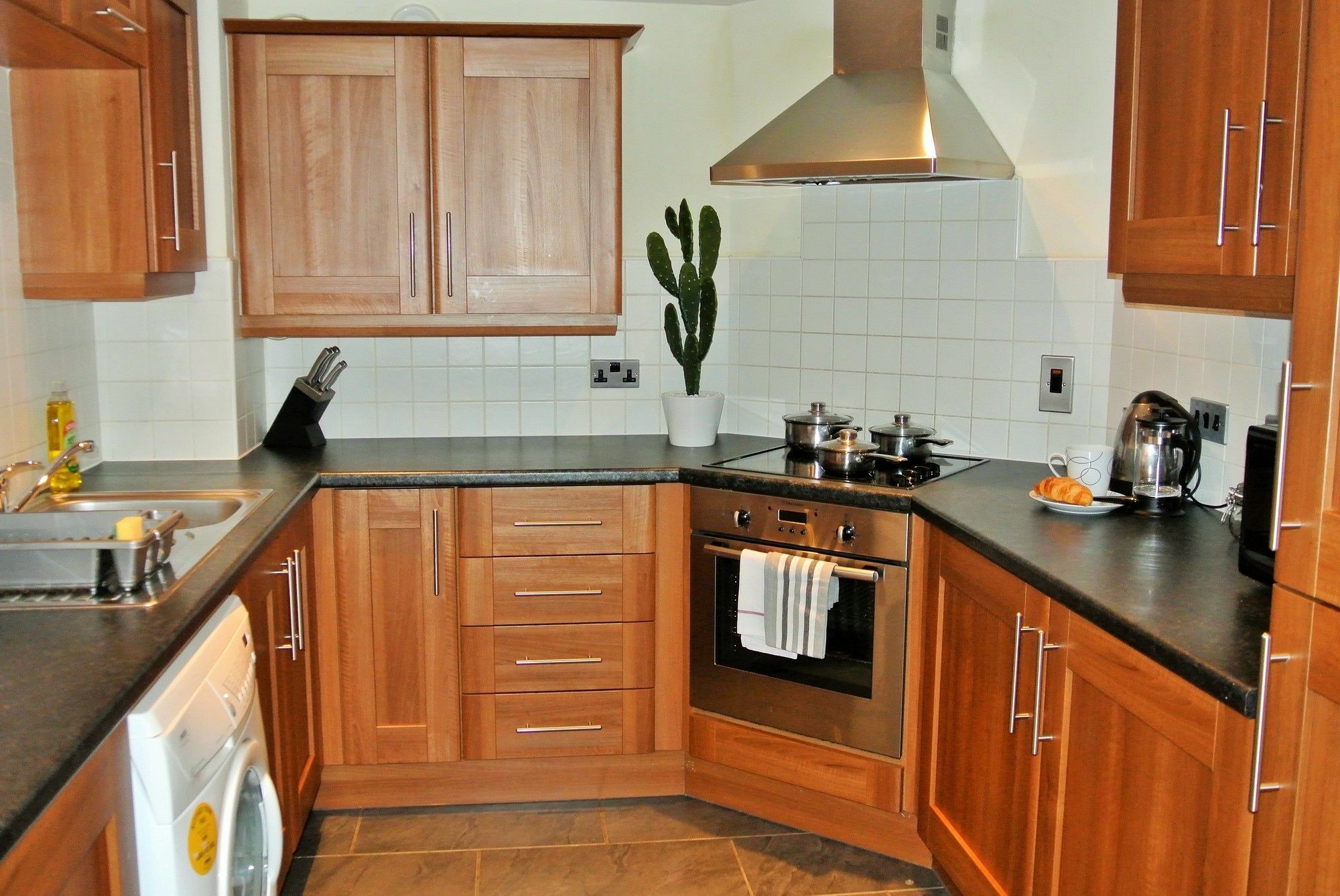 Oyo Approved Serviced Apartments Steam Mill Chester Exterior foto