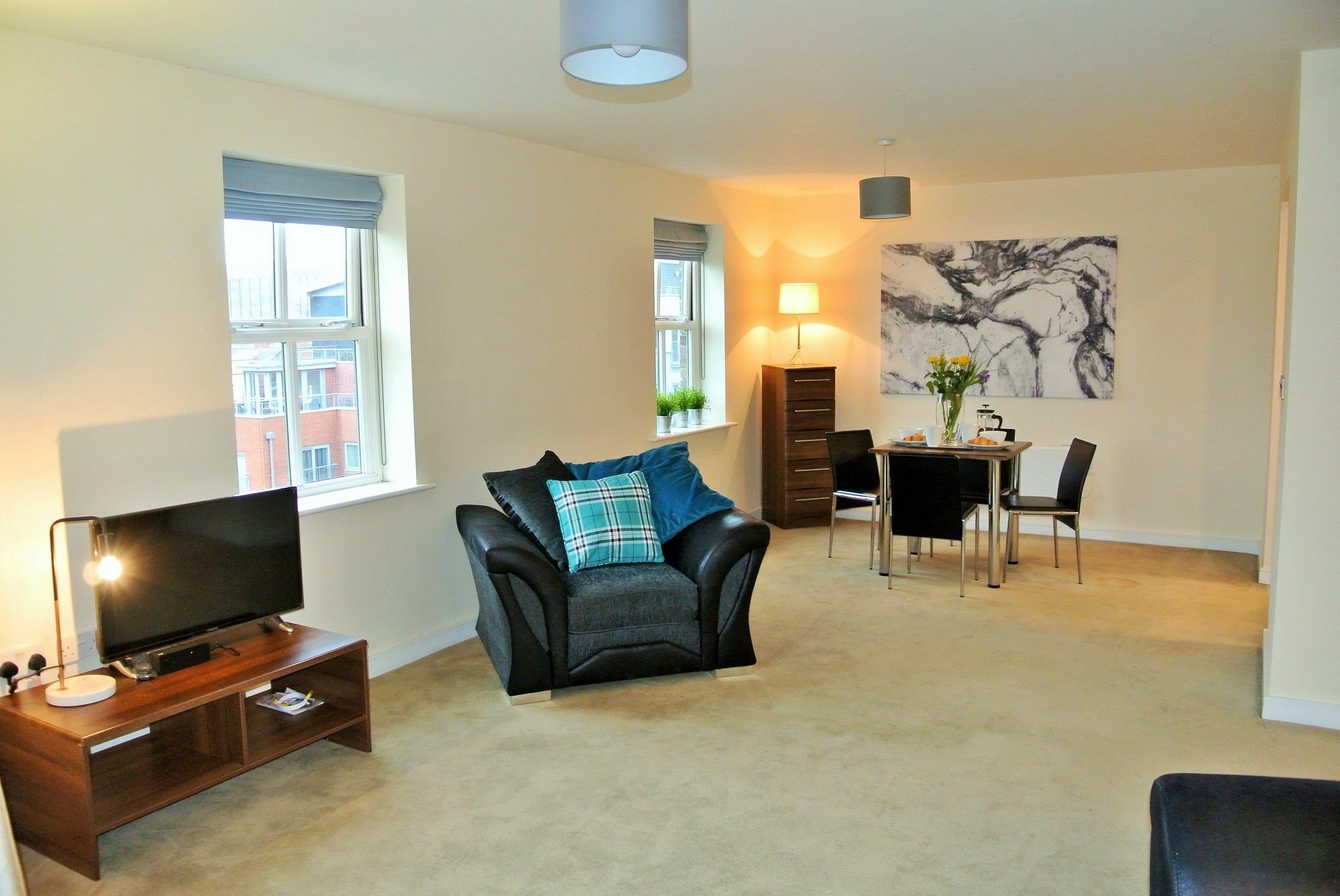 Oyo Approved Serviced Apartments Steam Mill Chester Exterior foto